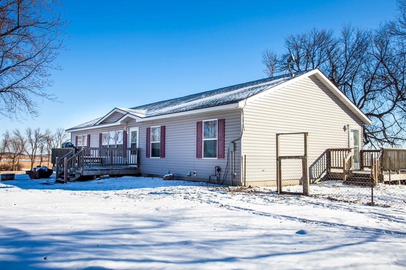 77 241st St, Ruthton, MN 56170