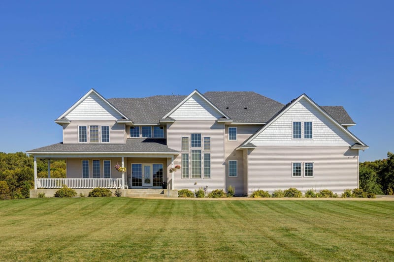 25651 Church Ave, Belle Plaine, MN 56011