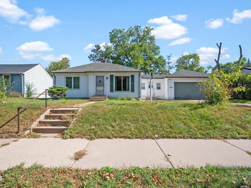 4914 Vincent Ave N, Minneapolis, MN 55430