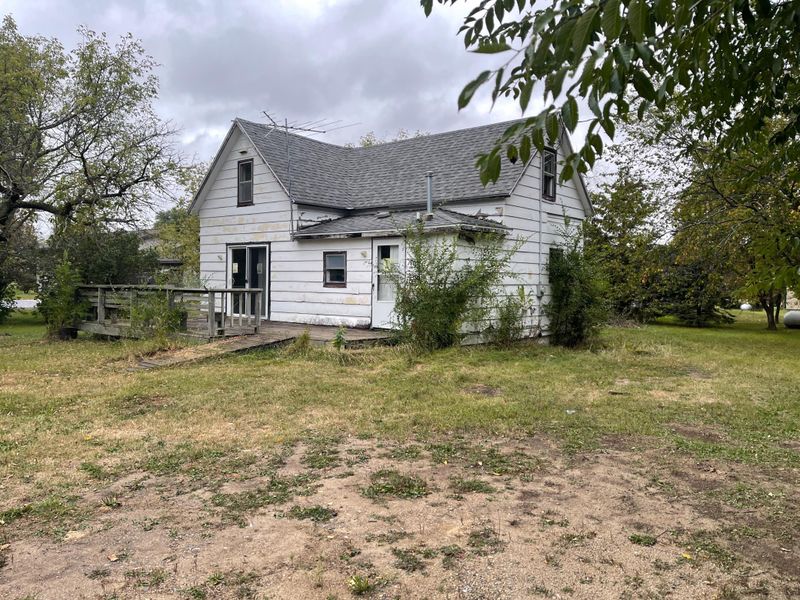 306 Merickel Ave W, Deer Creek, MN 56527