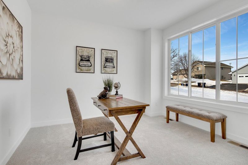 343 W Overlook Dr, Ellsworth, WI 54011
