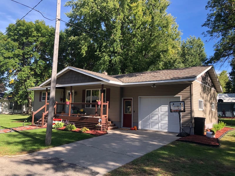 206 Orleans St N, Murdock, MN 56271