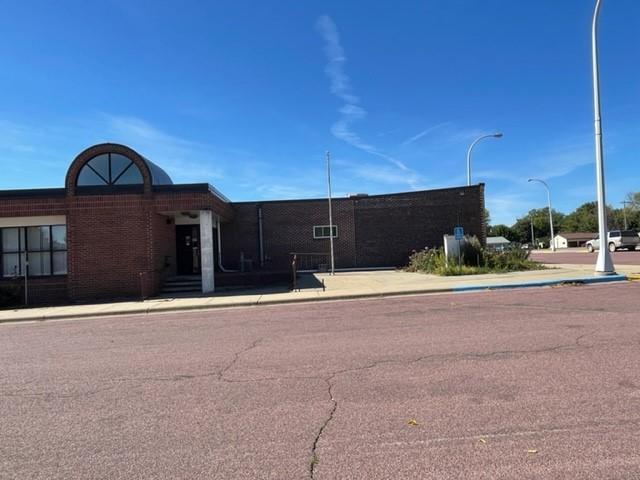 104 Brown St W, Comfrey, MN 56019