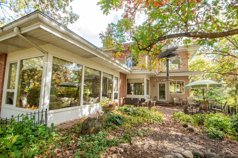 46 Evergreen Rd, Dellwood, MN 55110
