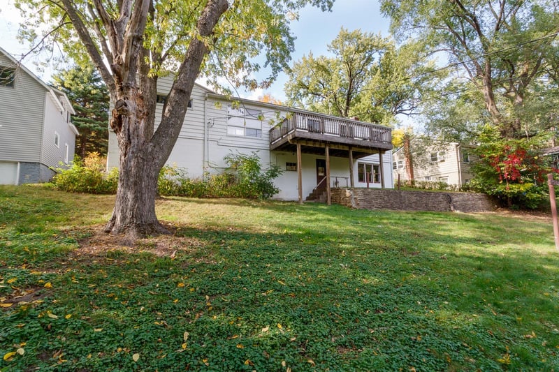741 6th St N, Bayport, MN 55003