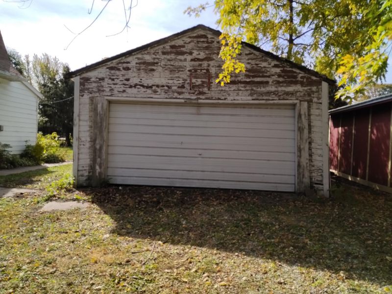 113 3rd St, Claremont, MN 55924