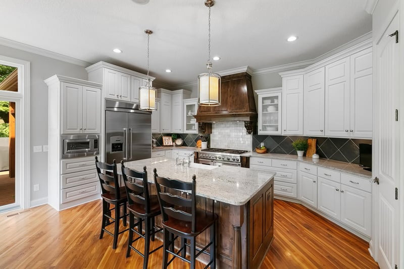 4834 Timber Ridge Cir, Minnetonka, MN 55345