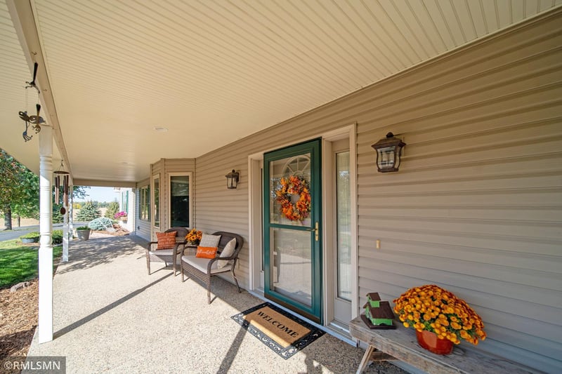 9025 250th St E, Hampton, MN 55031