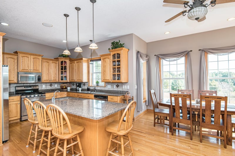11544 Castle Tower Ln SW, Stewartville, MN 55976
