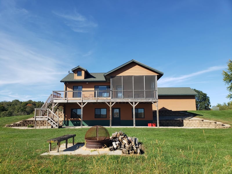 22451 Almond Rd, Peterson, MN 55962