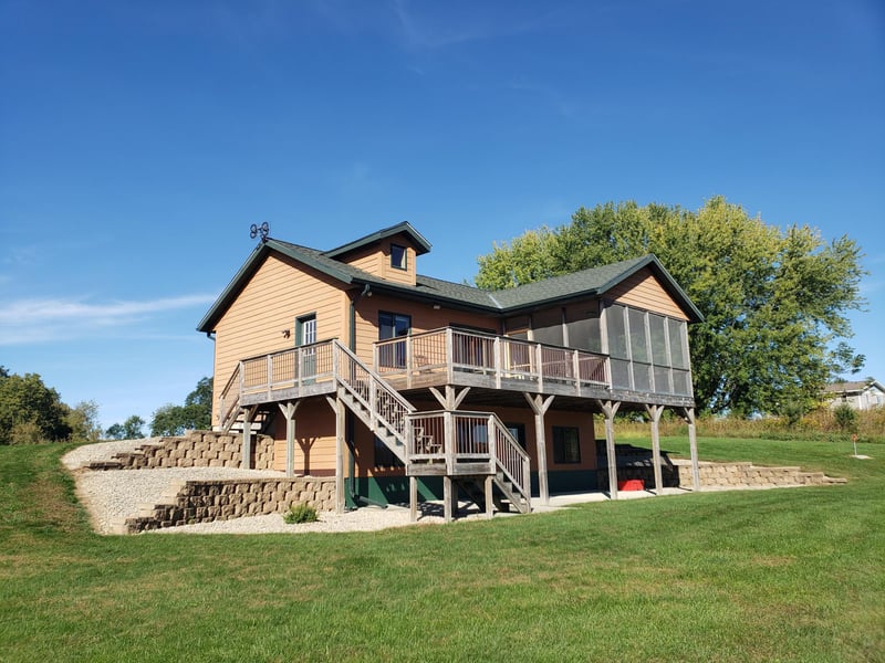 22451 Almond Rd, Peterson, MN 55962