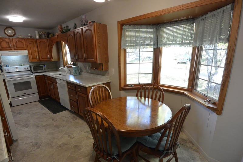 122 Wyandotte Rd, Hoyt Lakes, MN 55750