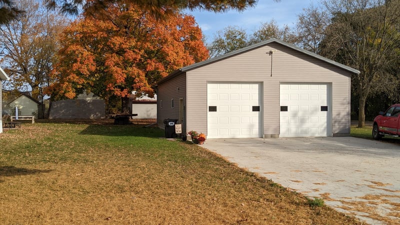 303 West St, Upsala, MN 56384