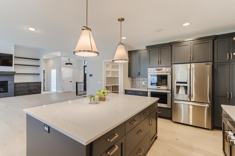 4005 Haven Woods Ct, Eagan, MN 55123