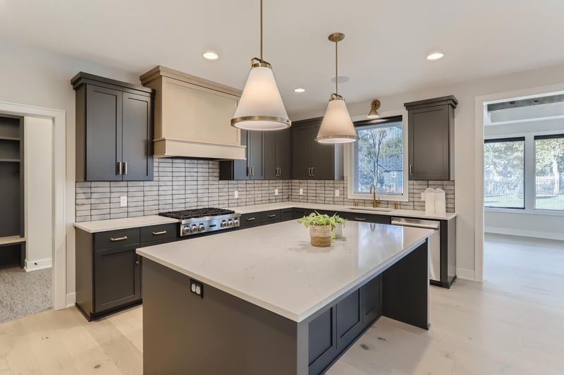 4005 Haven Woods Ct, Eagan, MN 55123