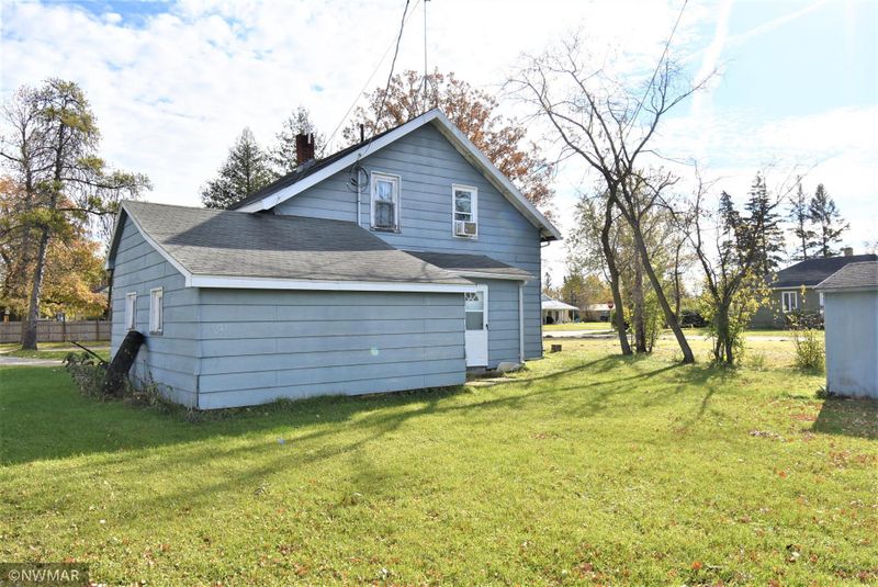 219 1st Ave SW, Baudette, MN 56623