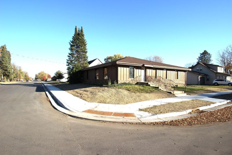 150 4th St, Albany, MN 56307