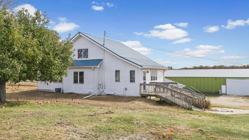 W2801 230th Ave, Maiden Rock, WI 54750