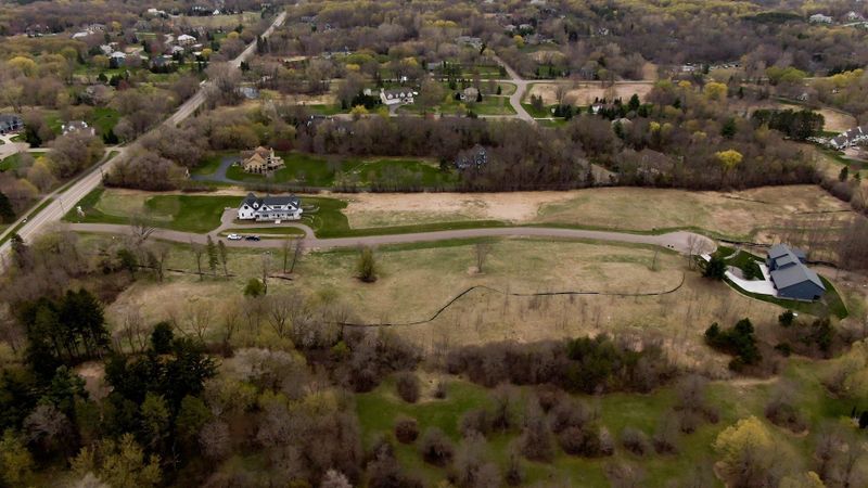 2820 Lillian Ln, Long Lake, MN 55356