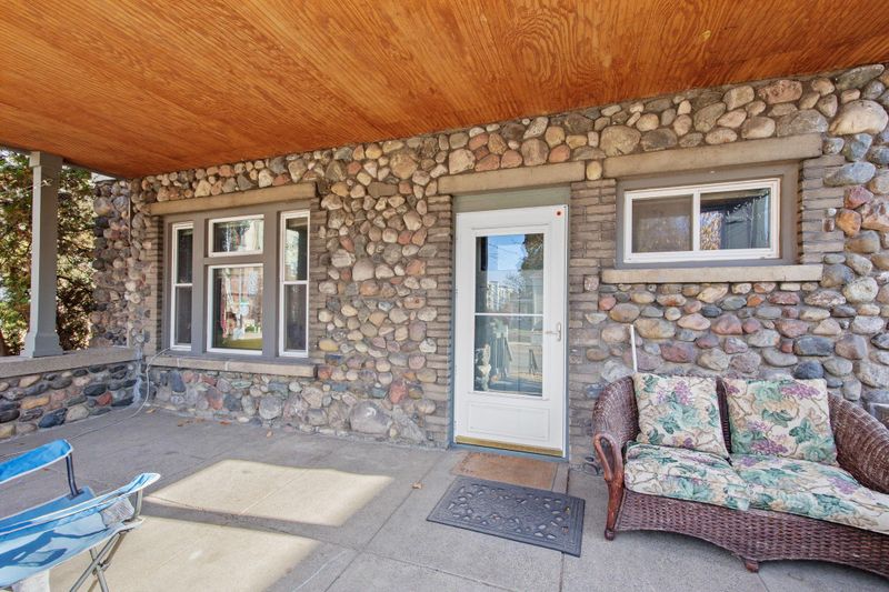 780 Curfew St, Saint Paul, MN 55114