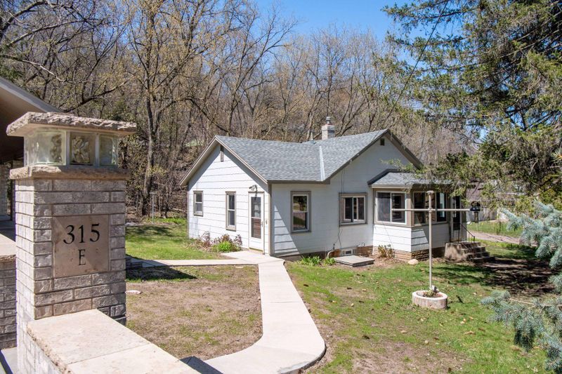 315 E St, Mendota, MN 55150