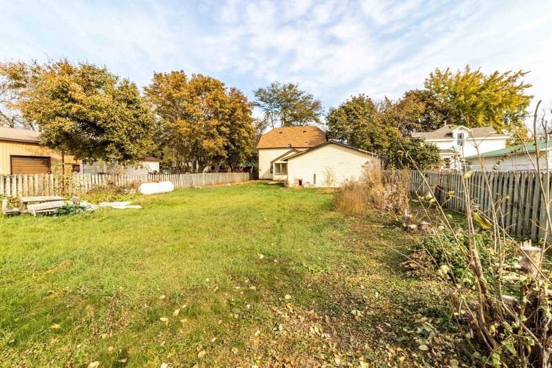422 Clara Ave, Murdock, MN 56271