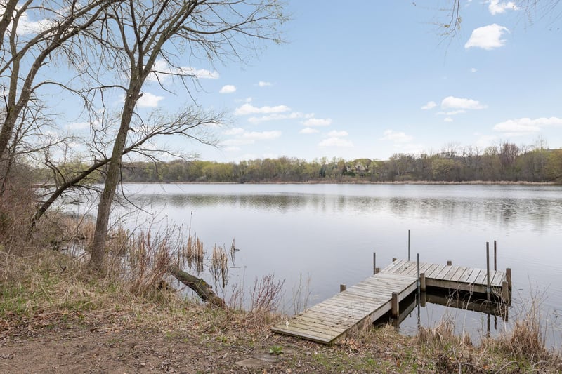 1405 Bridgewater Rd, Golden Valley, MN 55422