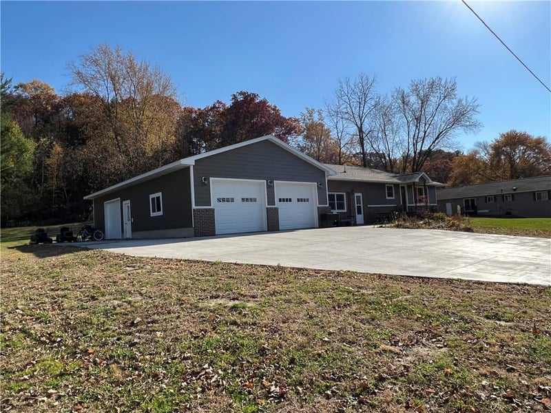 314 Bluff Ave N, Prairie Farm, WI 54762