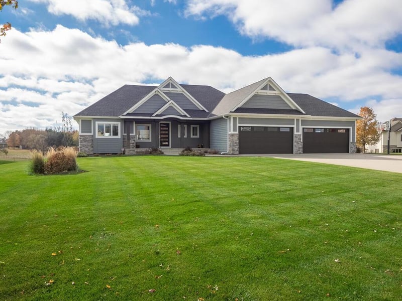 24795 Trail Haven Ln, Rogers, MN 55374