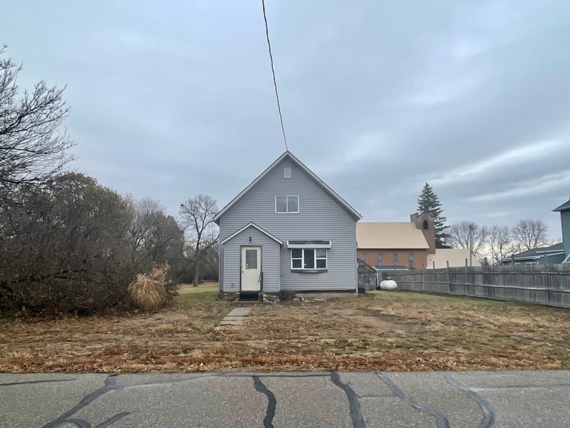 320 Depue St, Holloway, MN 56249
