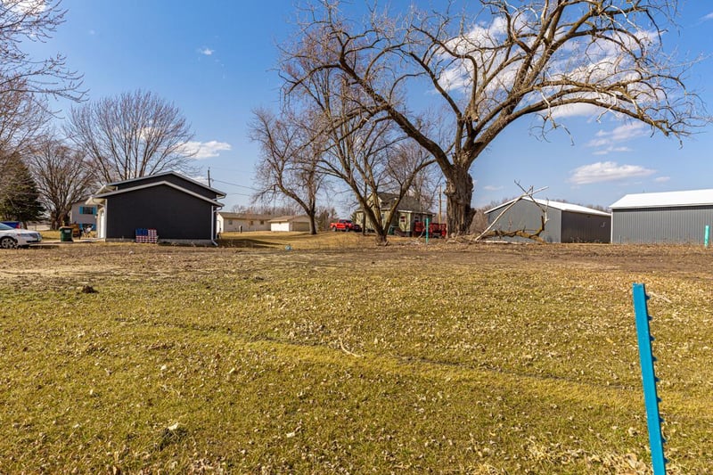 xxx Lewis Ln, Elysian, MN 56028
