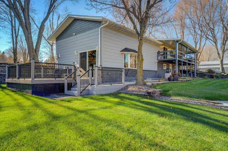 889 50th Ave, Clear Lake, WI 54005