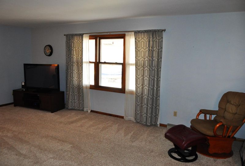 1413 N 6th St, Montevideo, MN 56265