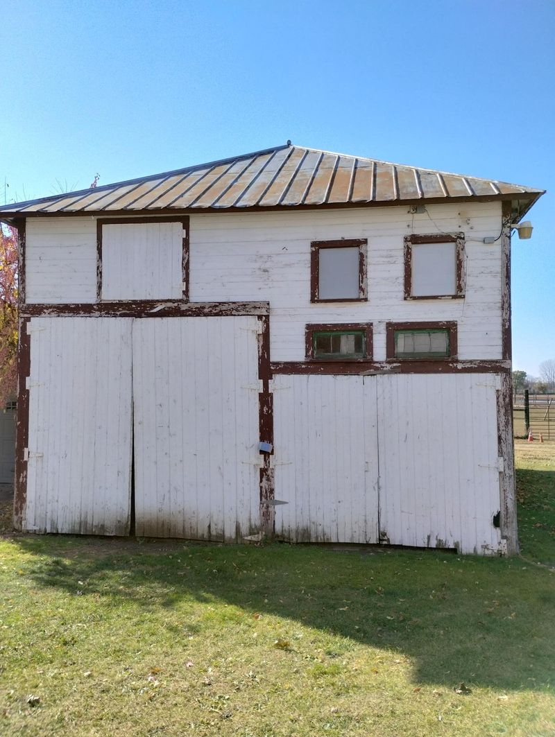 231 N Main St, Cochrane, WI 54622