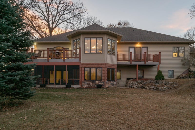 32415 316th St, Le Sueur, MN 56058