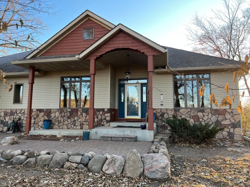 32415 316th St, Le Sueur, MN 56058