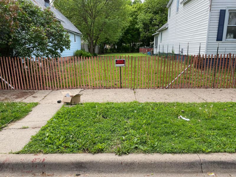 661 Canton St, Saint Paul, MN 55102