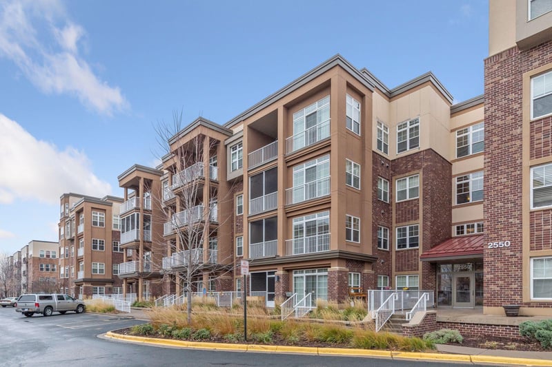 2550 38th Ave NE #311, Saint Anthony, MN 55421