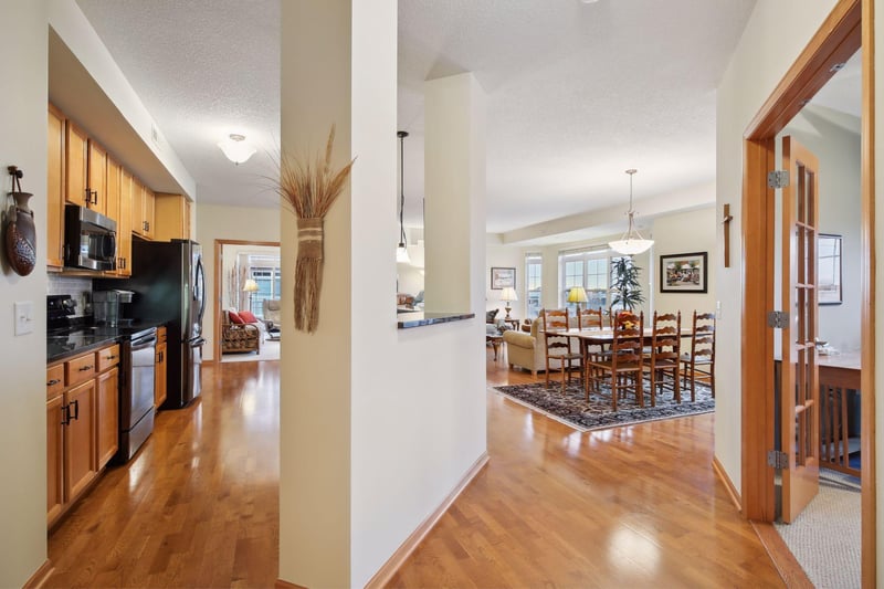 2550 38th Ave NE #311, Saint Anthony, MN 55421