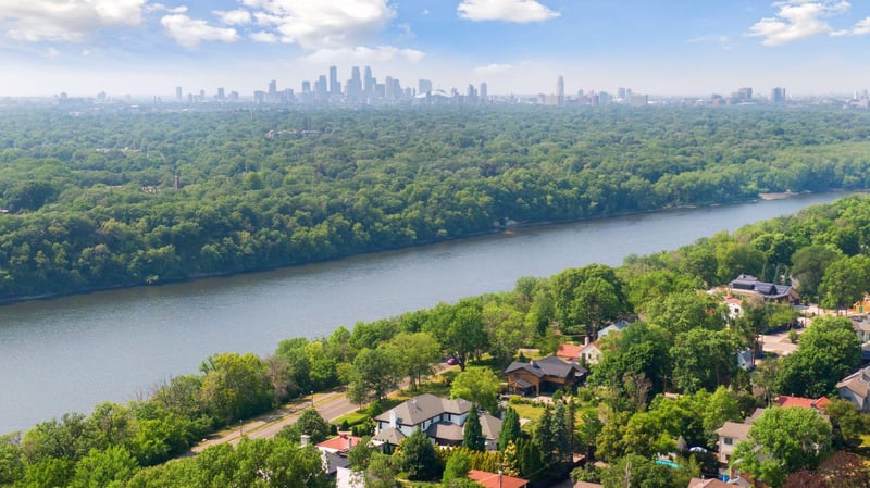 404 Mississippi River Blvd S, Saint Paul, MN 55105