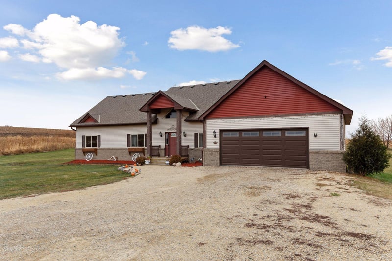 15534 Goodhue Ave, Dennison, MN 55018