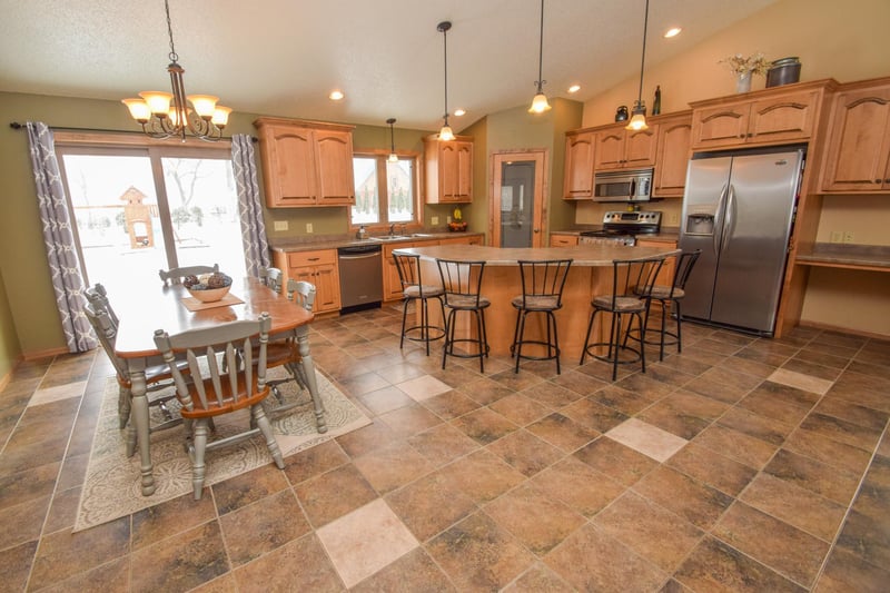 347 Circle Ct, Saint Martin, MN 56376
