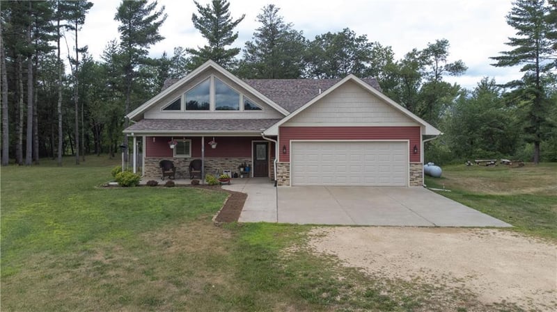 N9241 630th St, Colfax, WI 54730