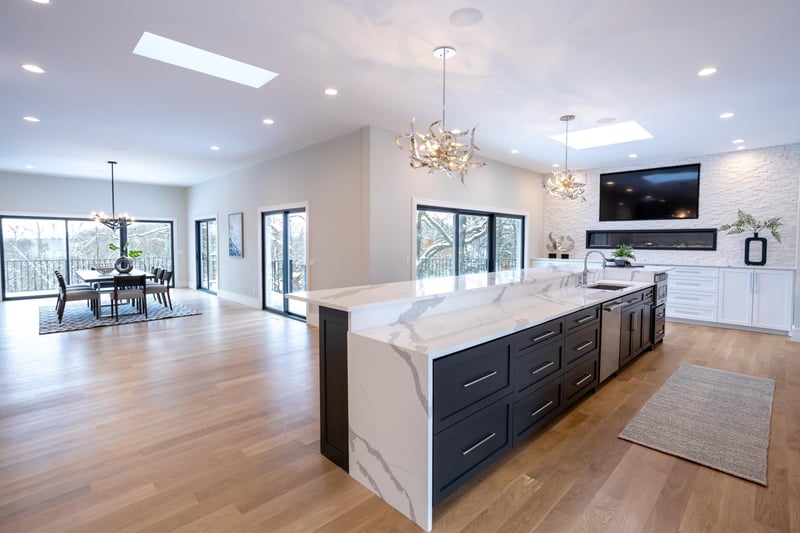 6220 Braeburn Cir, Edina, MN 55439