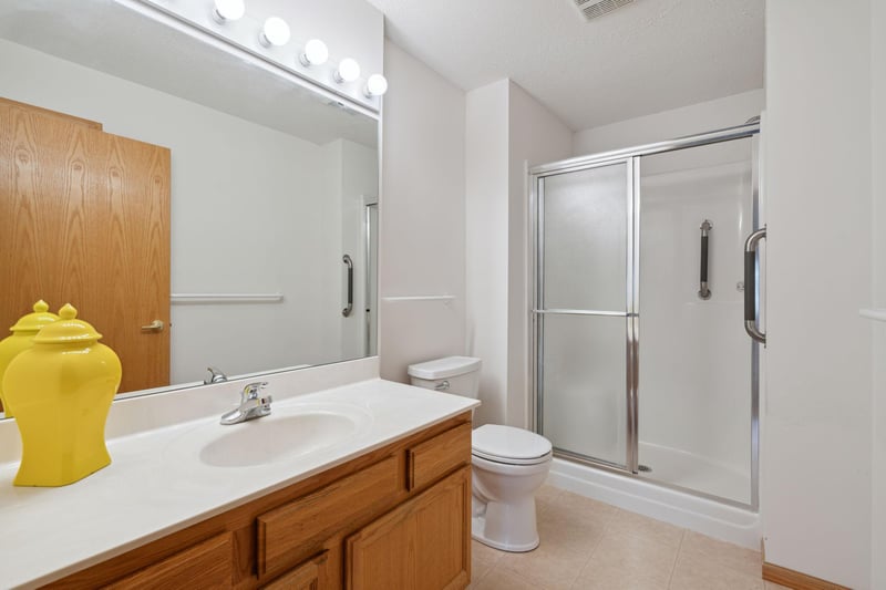 25705 Park Ln, Excelsior, MN 55331