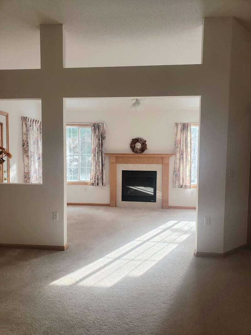 25705 Park Ln, Excelsior, MN 55331