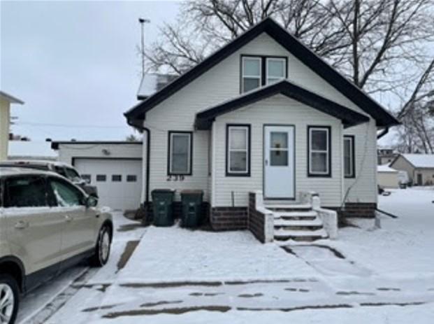 239 7th Ave S, Brownton, MN 55312