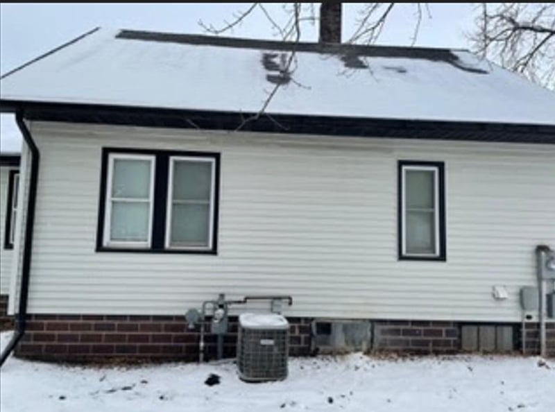 239 7th Ave S, Brownton, MN 55312