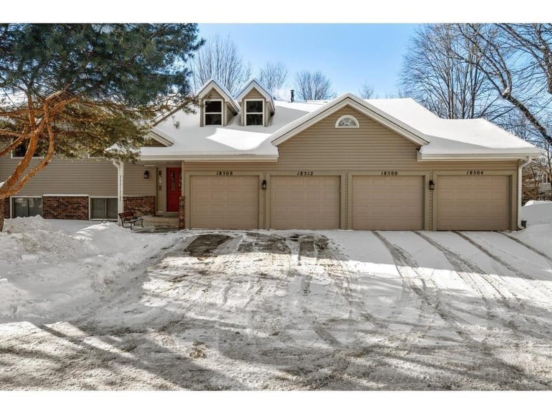 18500 Creeks Bend Dr, Minnetonka, MN 55345