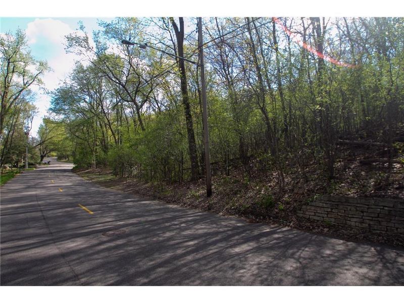 6620 Dakota Trl, Edina, MN 55439